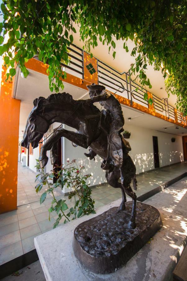 Hotel Cucapa Matamoros  Екстериор снимка